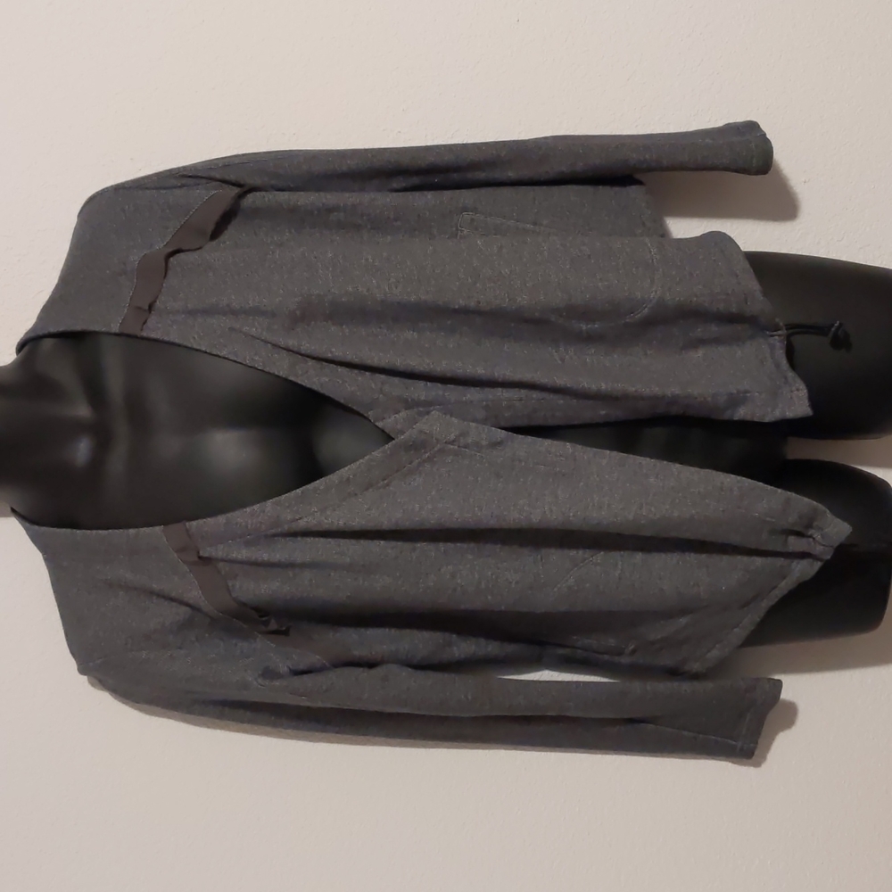 Simply Vera Vera Wang Jacket Gray M Womens Lightweight Cape Cardigan